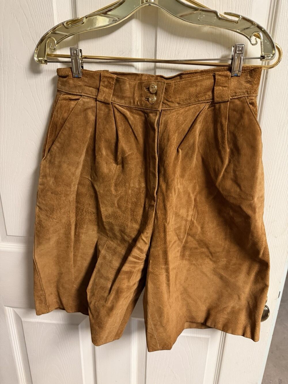 Vintage Forenza Suede Leather Shorts Red Women’s 8 Pleated 27” B41
